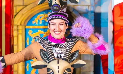 🦜🐝🐦 Kto z Was był już ze swoją klasą (klasy 1-6) w tym sezonie teatralnym w MAGICZNEJ PODRÓŻY po świecie Doktora Dolittle’a? 💙🎼💖🎶💛